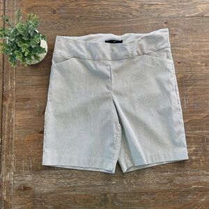 Up! Pull On Shorts Size 16